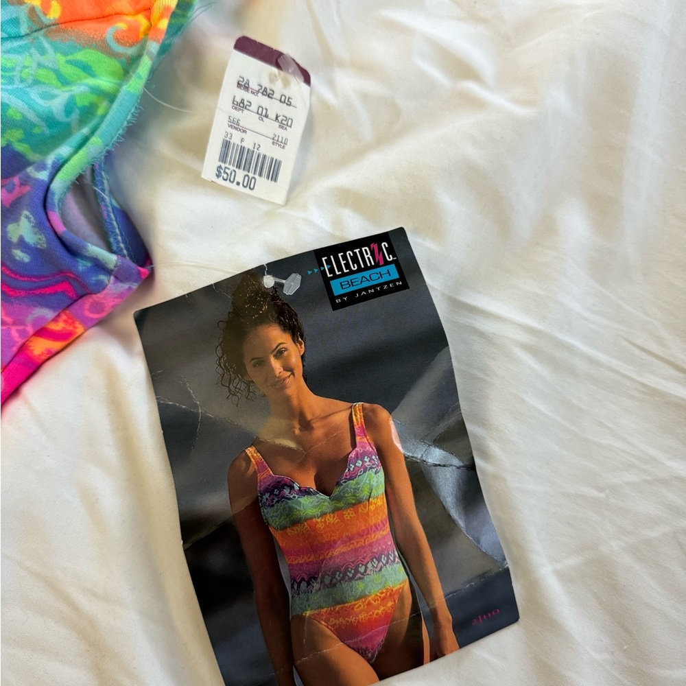 Vintage 90’s one‎ piece swim suit - Picture 5 of 8